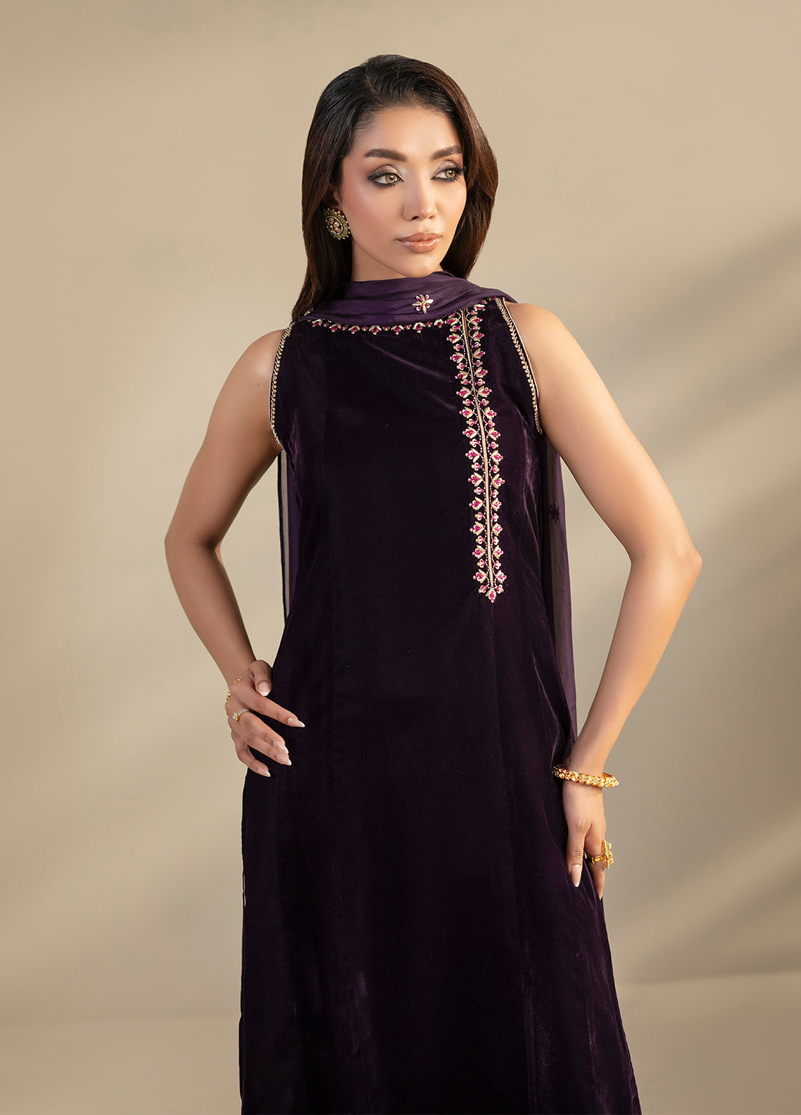 Noir by Mavie Pret Luxury Velvet Astra - Festive Collection