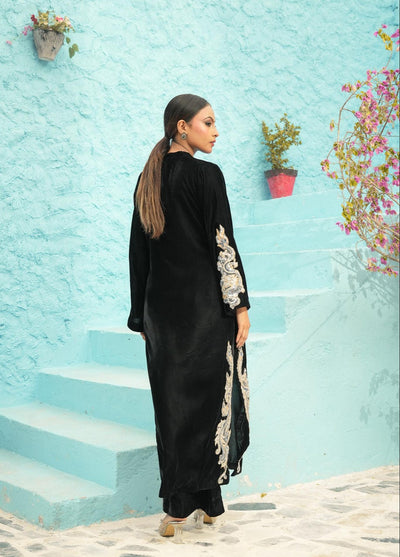 Noor e Mehal by Madiha Gohar Pret Luxury Embriodered 2 Piece Velvet Suit Layla e Zar - Formals Collection