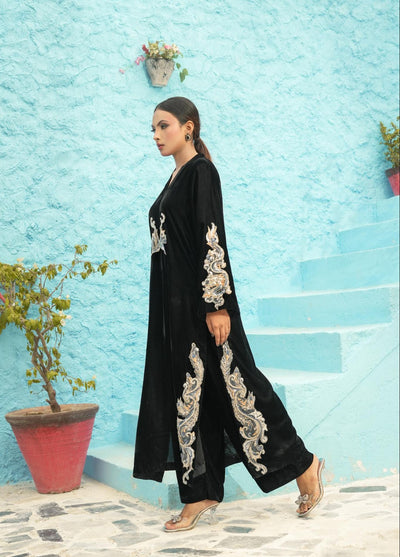 Noor e Mehal by Madiha Gohar Pret Luxury Embriodered 2 Piece Velvet Suit Layla e Zar - Formals Collection