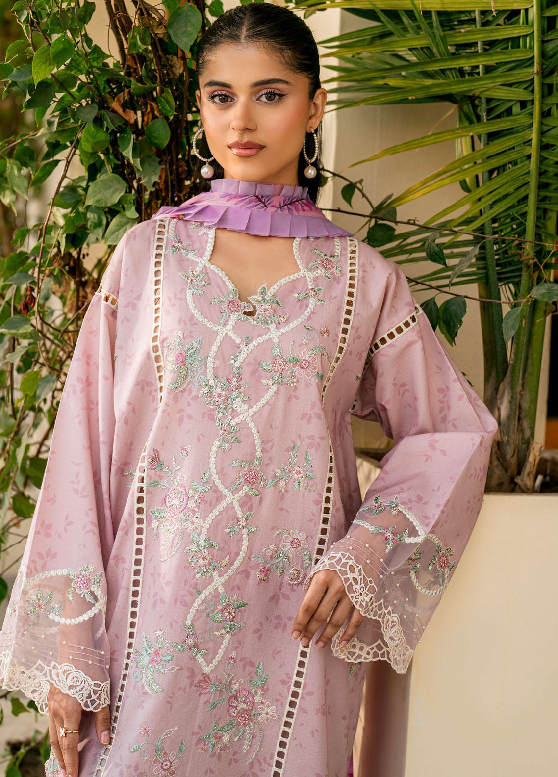Aashiyana by Roheenaz Embroidered Lawn Suits Unstitched 3 Piece RN25AL RNZ-04 A Ameema