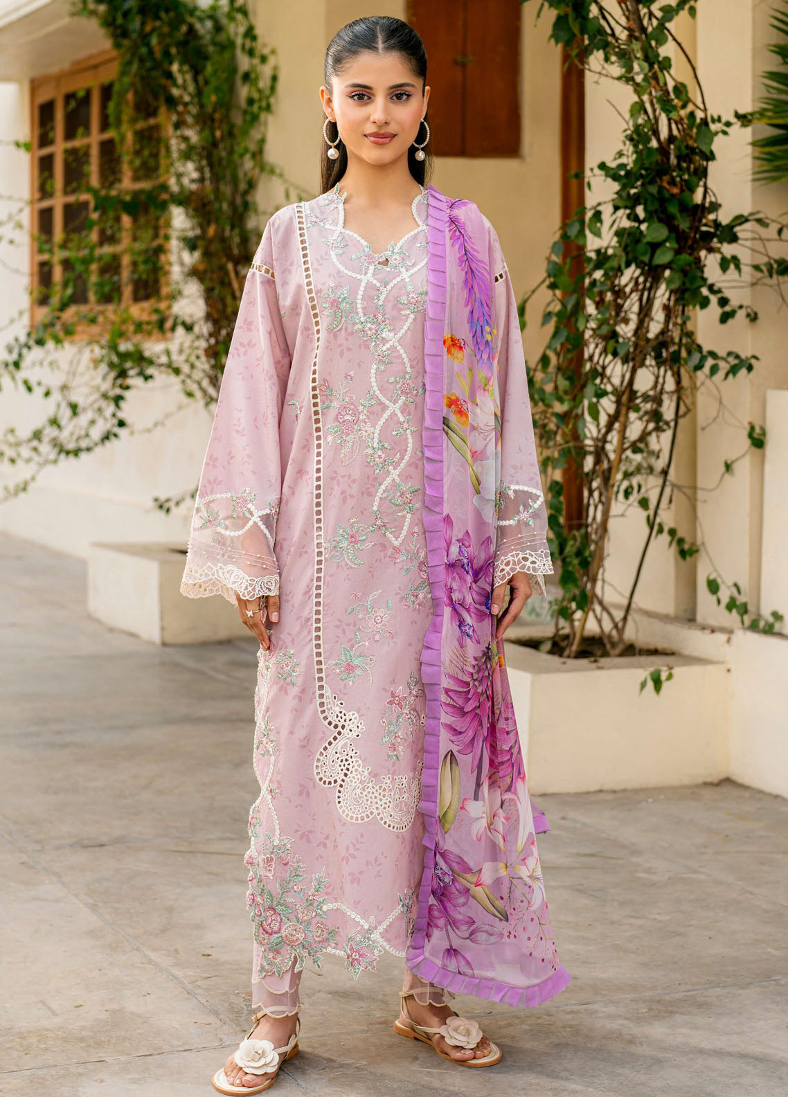 Aashiyana by Roheenaz Embroidered Lawn Suits Unstitched 3 Piece RN25AL RNZ-04 A Ameema