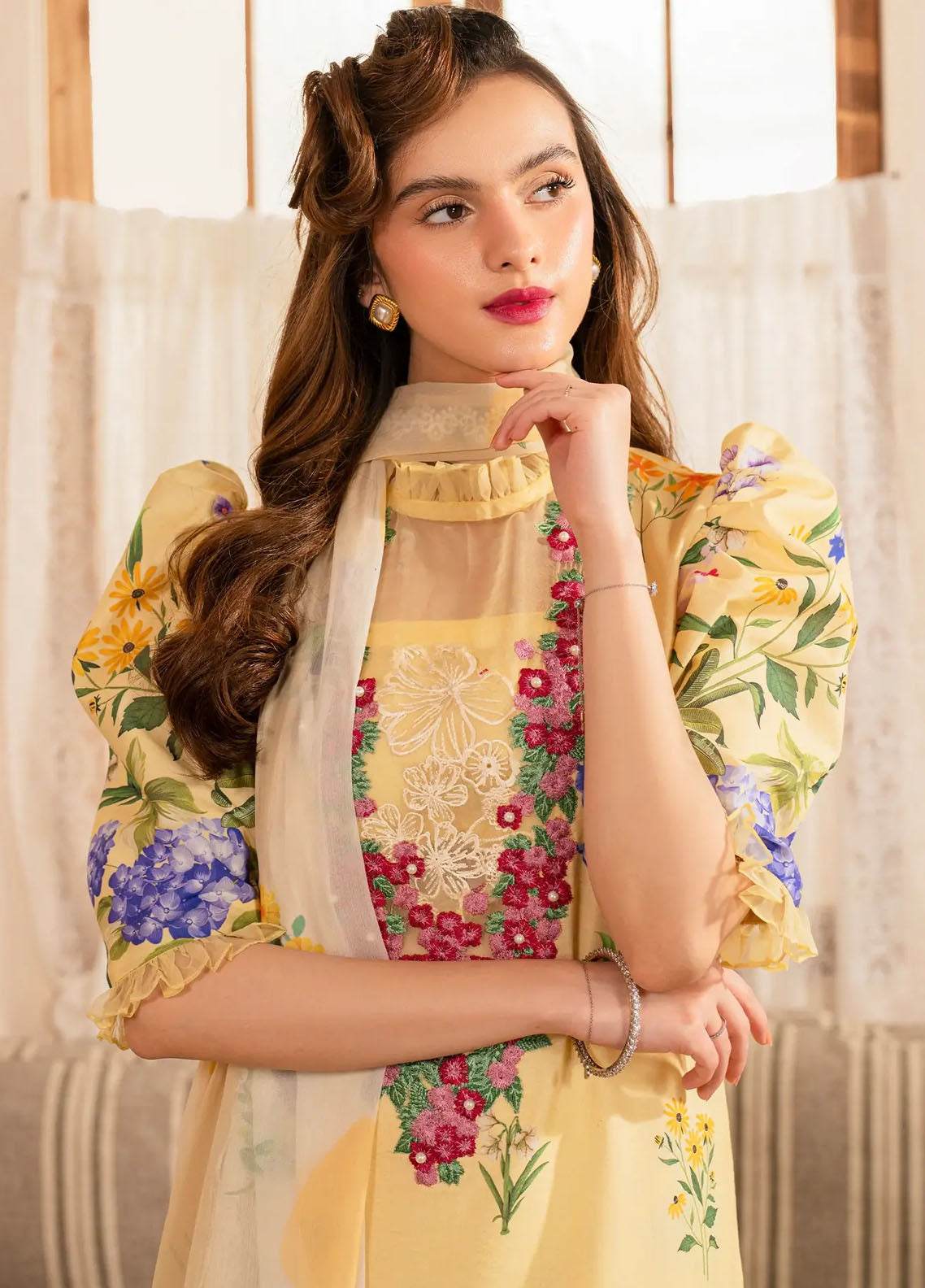 Asifa and Nabeel Embroidered Lawn Suits Unstitched 3 Piece MSLV25-03 Sehar