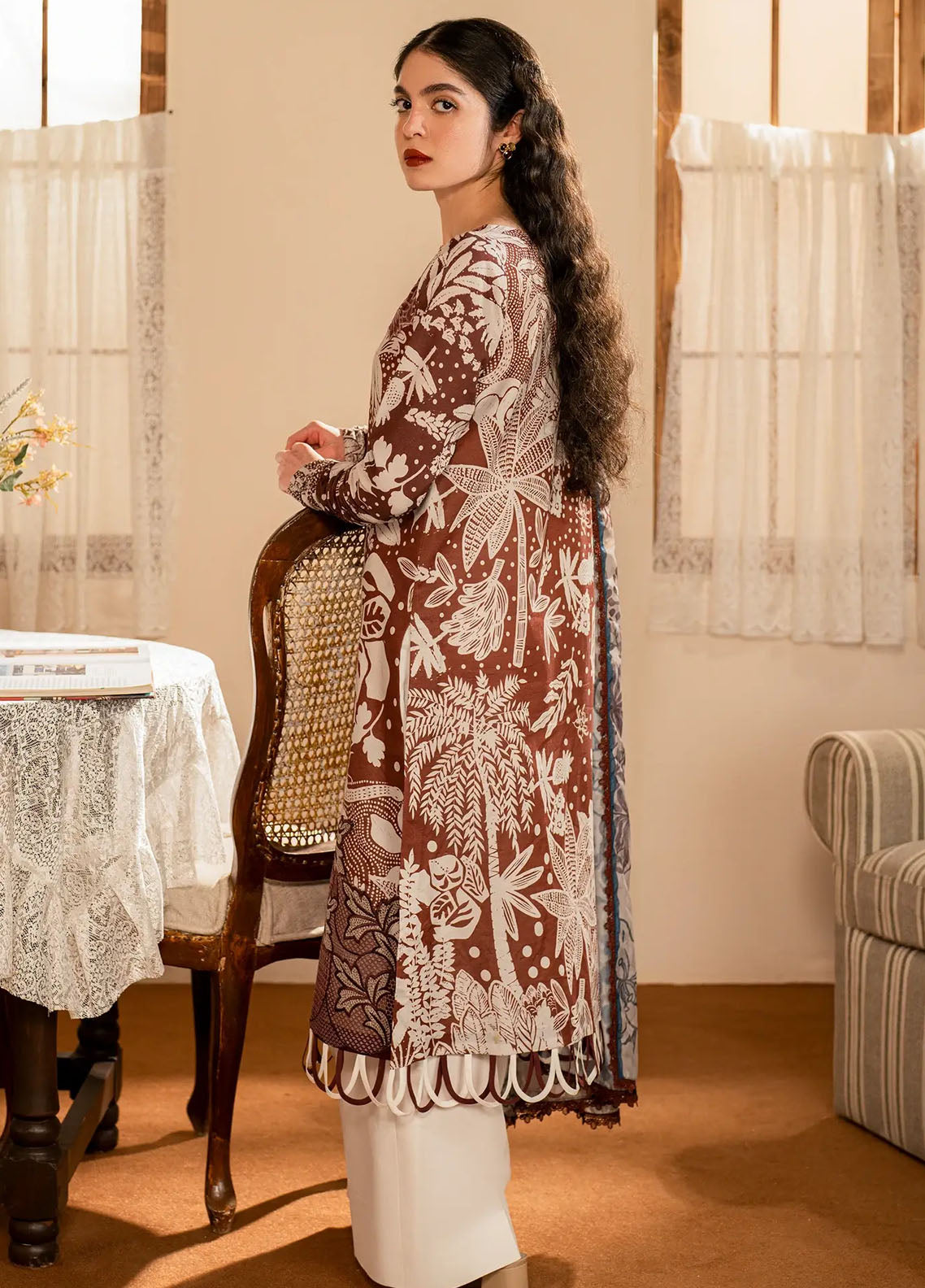 Asifa and Nabeel Embroidered Lawn Suits Unstitched 3 Piece MSLV25-07 Darcheeni