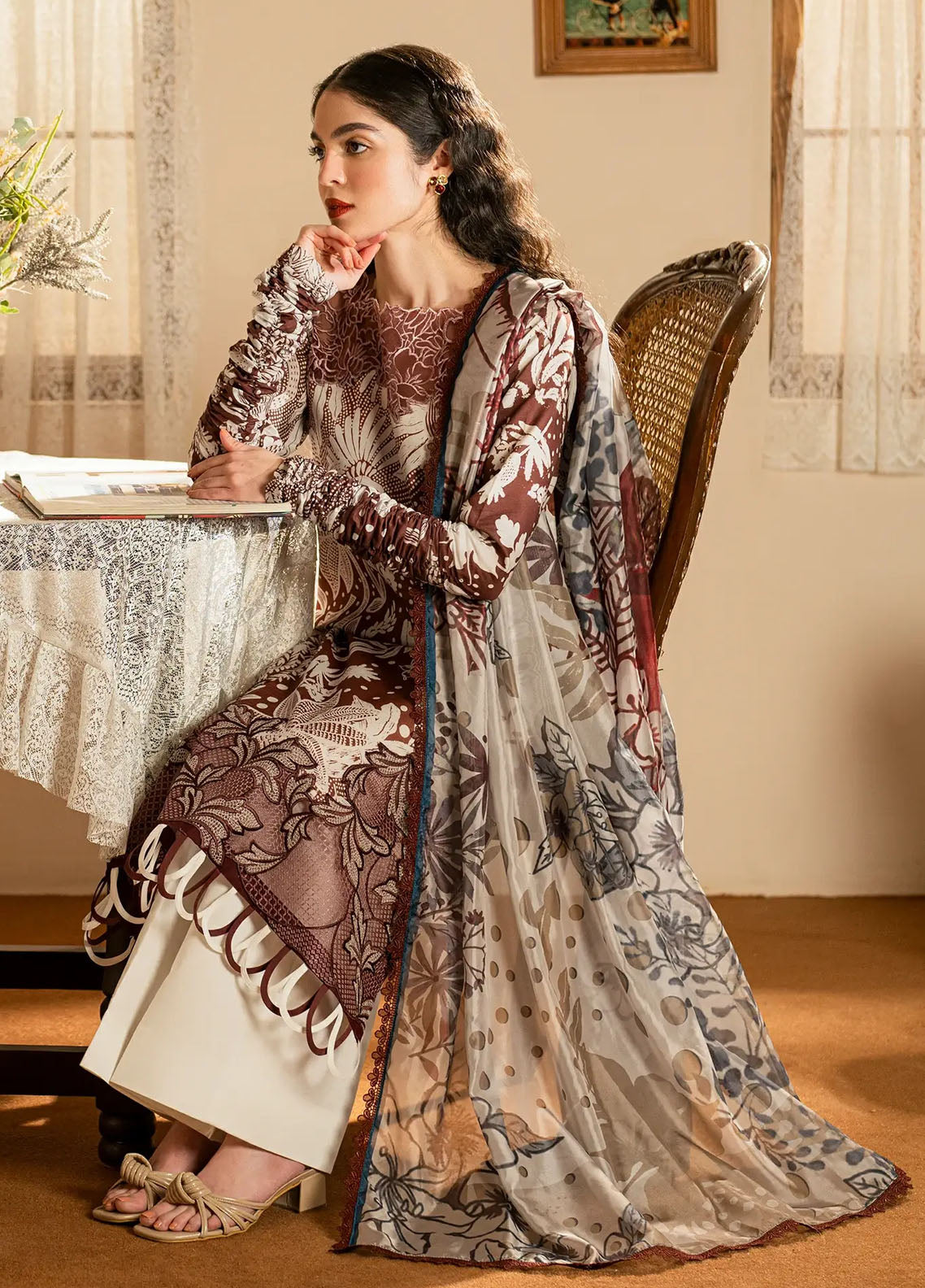 Asifa and Nabeel Embroidered Lawn Suits Unstitched 3 Piece MSLV25-07 Darcheeni