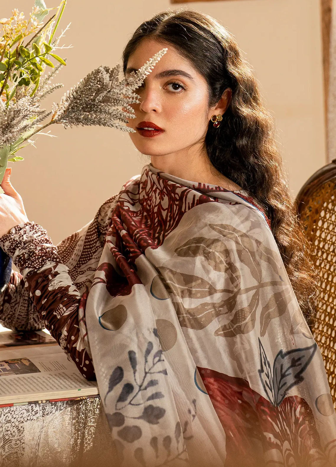 Asifa and Nabeel Embroidered Lawn Suits Unstitched 3 Piece MSLV25-07 Darcheeni