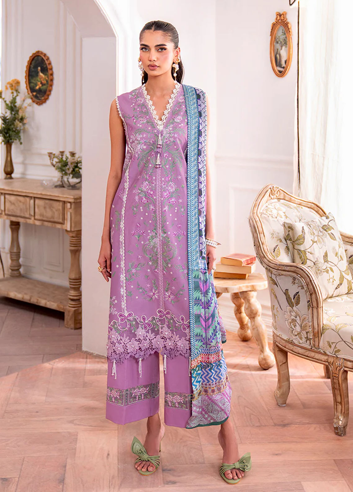 Aezel by Roheenaz Embroidered Cambric Suits Unstitched 3 Piece RNZ25AC D-04 A Laila