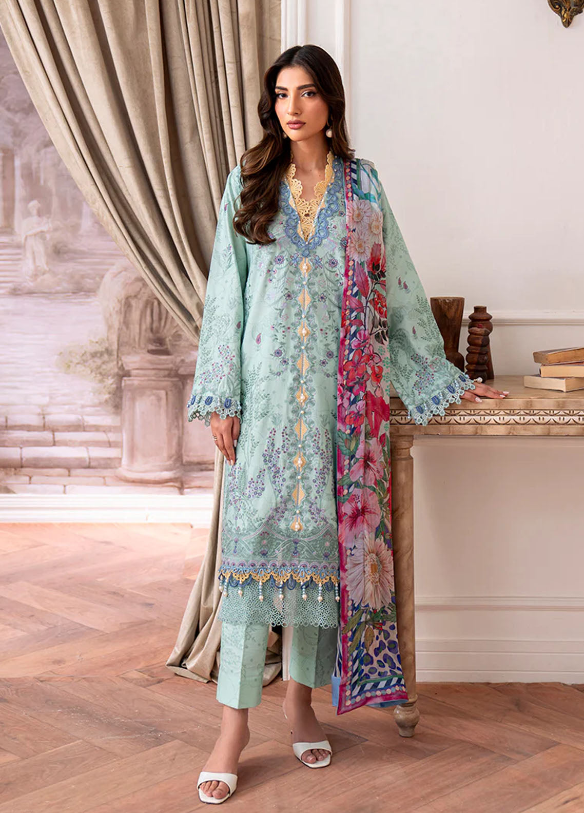 Aezel by Roheenaz Embroidered Cambric Suits Unstitched 3 Piece RNZ25AC D-07 A Avira