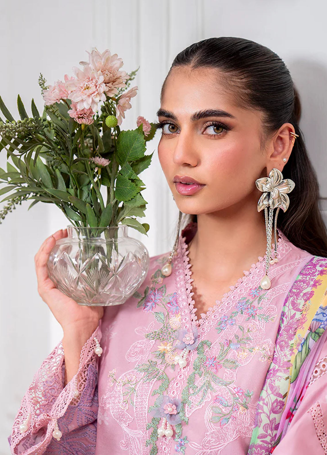 Aezel by Roheenaz Embroidered Cambric Suits Unstitched 3 Piece RNZ25AC D-08 B Evale