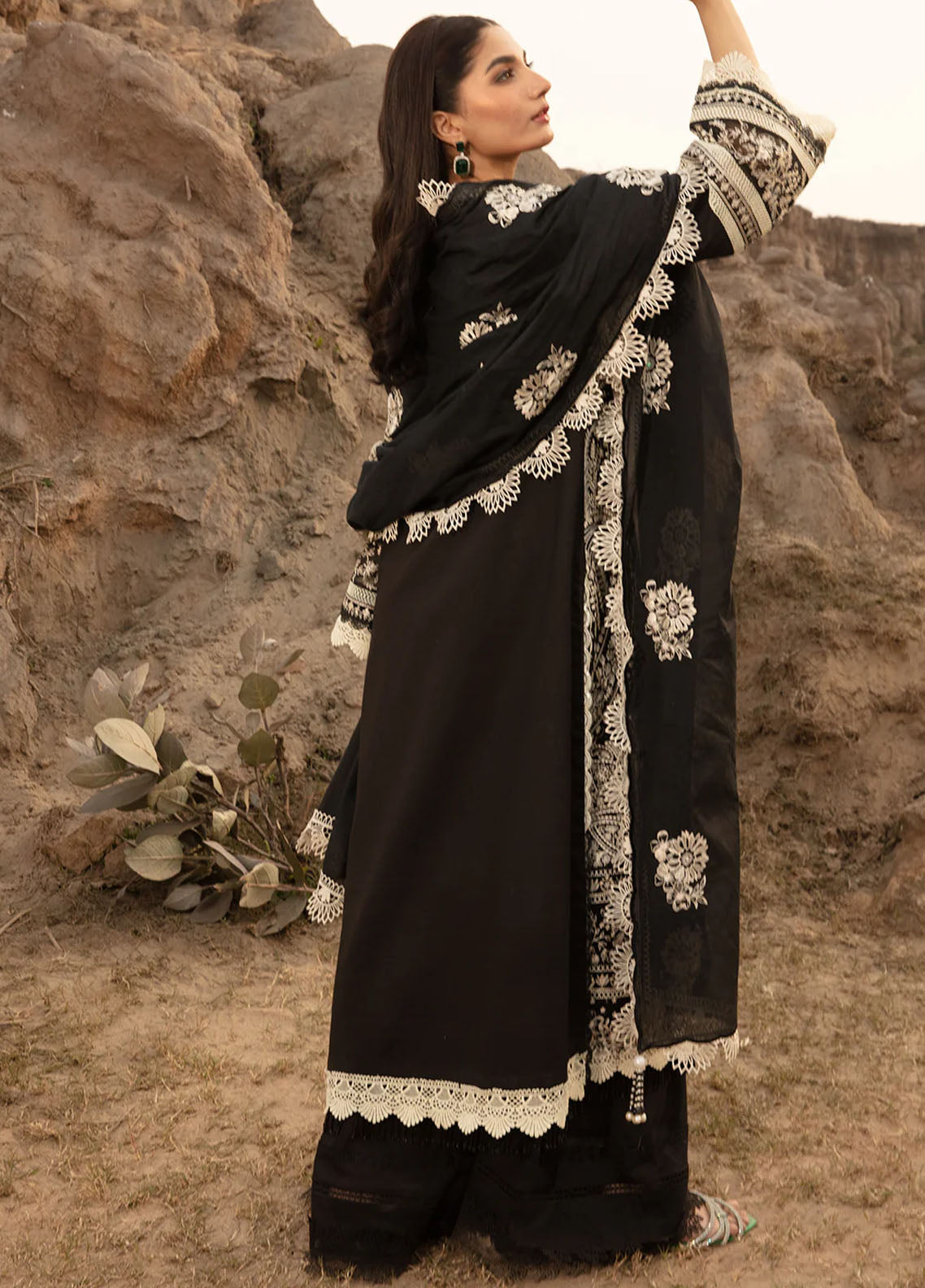 Aghaaz by Declare Luxury Unstitched Lawn Collection 2024 U1129