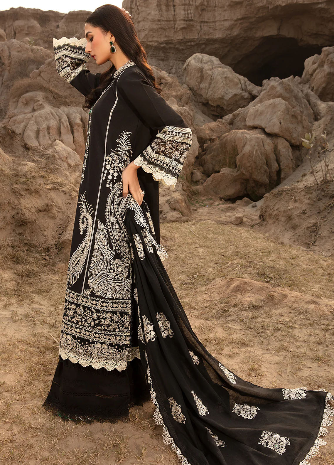 Aghaaz by Declare Luxury Unstitched Lawn Collection 2024 U1129