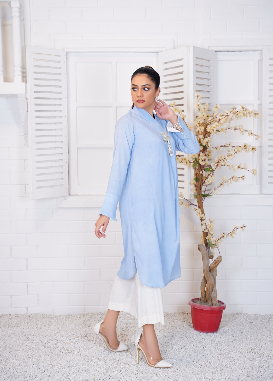 Anayra Amal Pret Embellished Grip Georgette 2 Piece Suit Subh-e-Nau