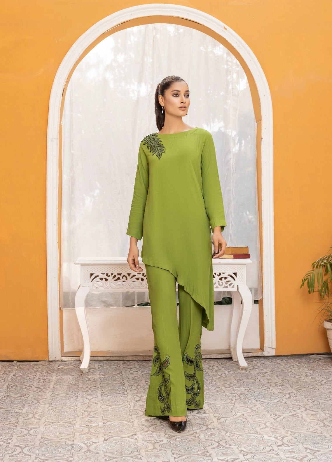 Anayra Amal Pret Embroidered Grip Georgette 2 Piece Suit Kainaat