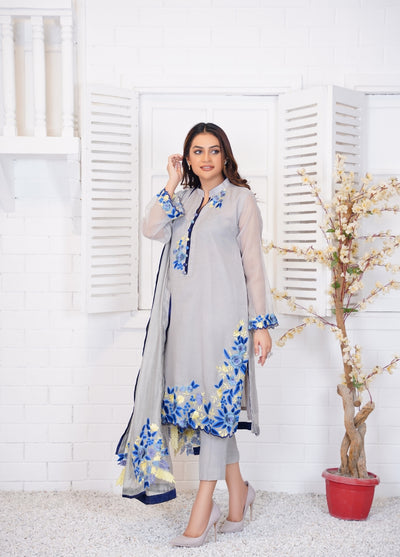 Anayra Amal Pret Embroidered Organza 3 Piece Suit Surmayi