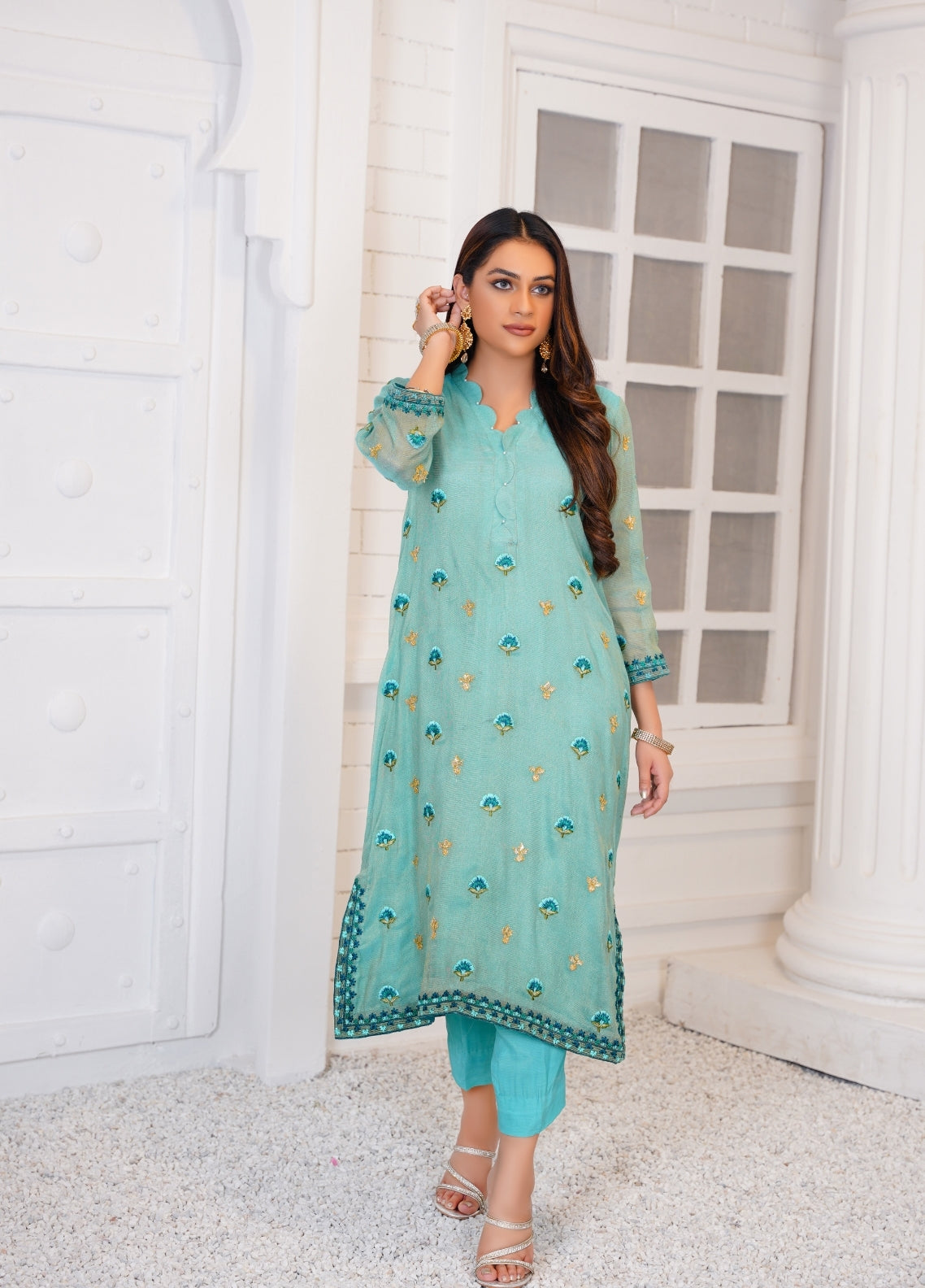 Anayra Amal Pret Embroidered Zari Net 2 Piece Suit Khwab