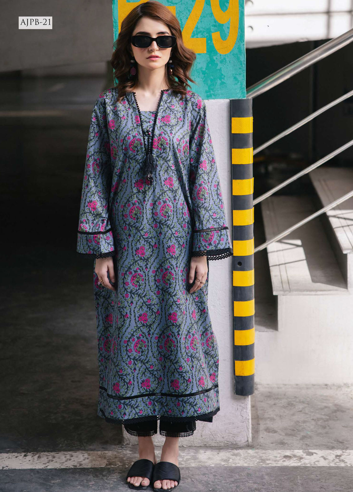 Asim Jofa Pret Embroidered Cambric Kurti AJ24-E2 AJPB-21