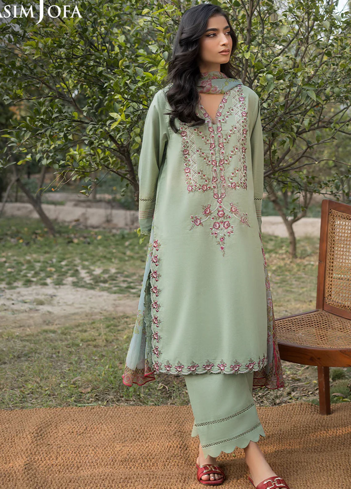 Asim Jofa Pret Embroidered Cambric 3 Piece Suit AJPB-107