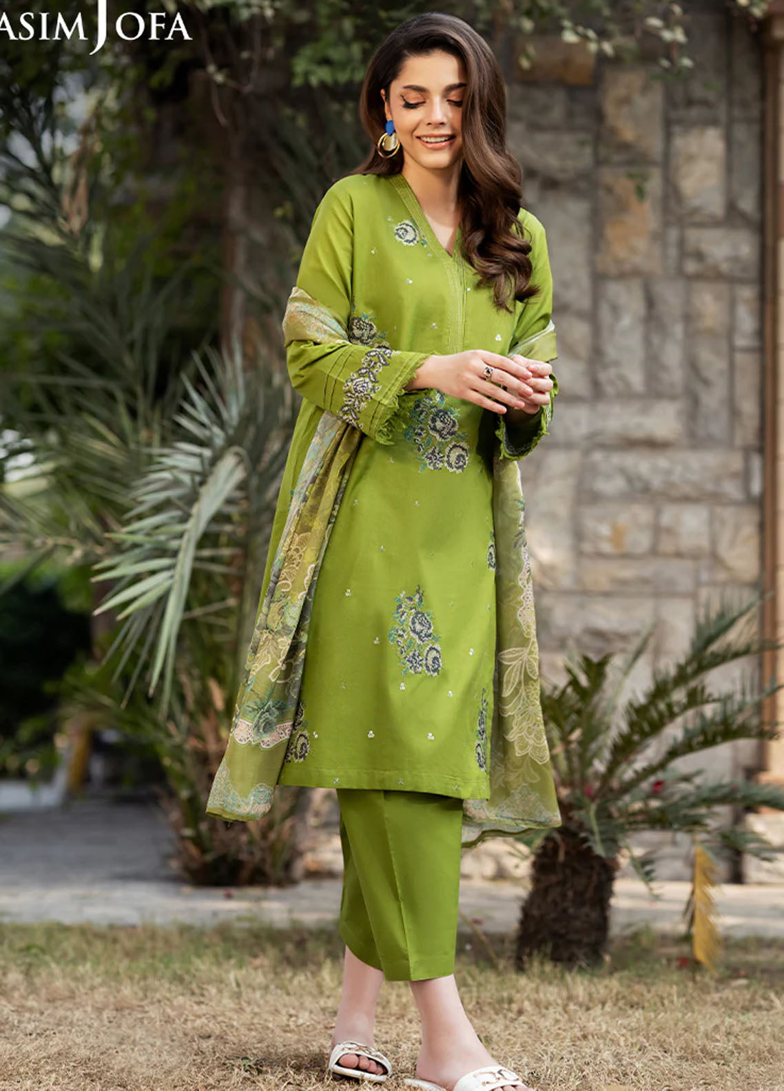 Asim Jofa Pret Embroidered Cambric 3 Piece Suit AJPB-84