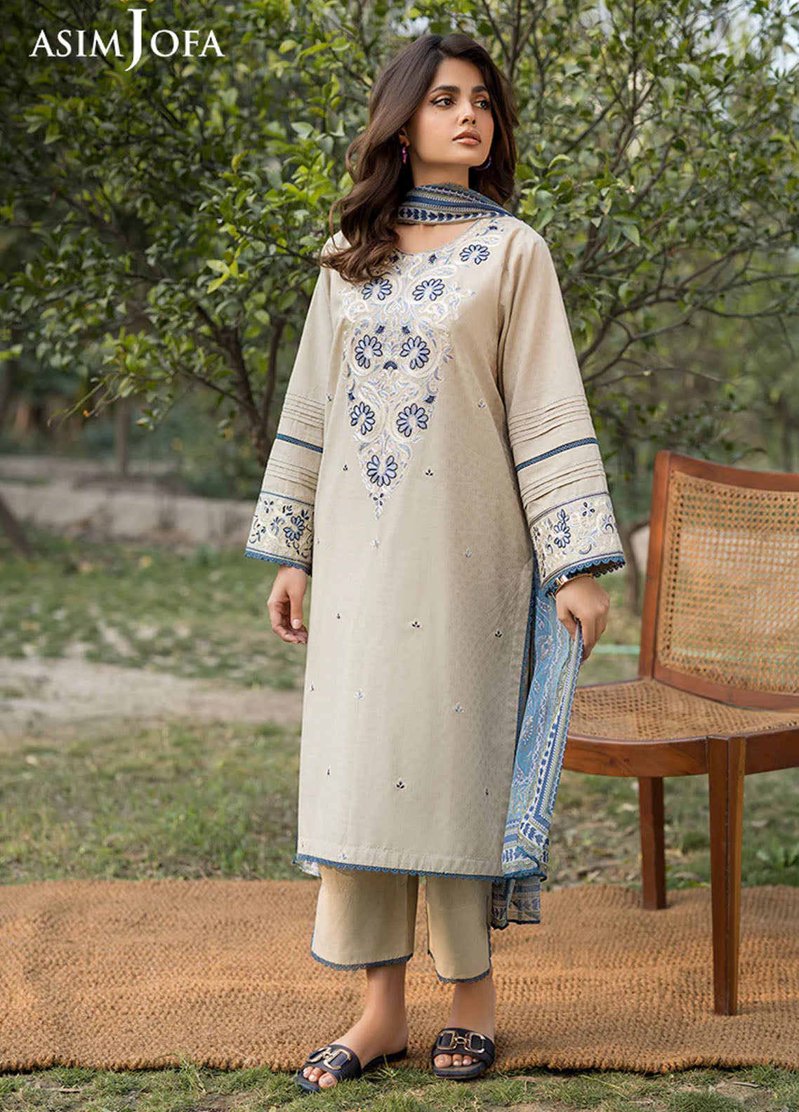 Asim Jofa Pret Embroidered Jacquard 3 Piece Suit AJPB-109