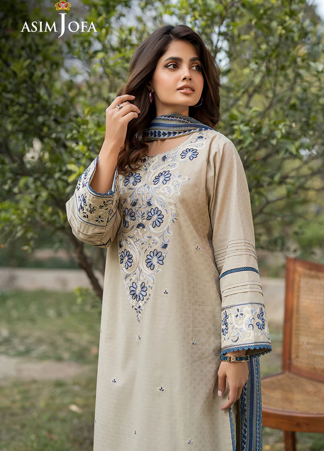 Asim Jofa Pret Embroidered Jacquard 3 Piece Suit AJPB-109