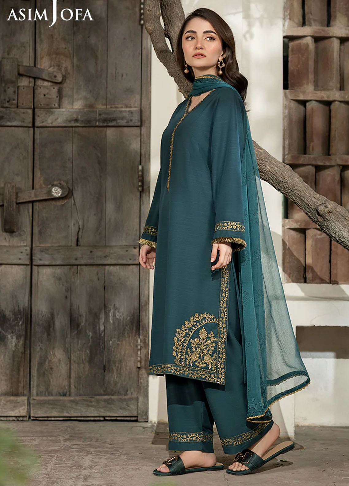 Asim Jofa Pret Embroidered Raw Silk 3 Piece Suit AJPB-97