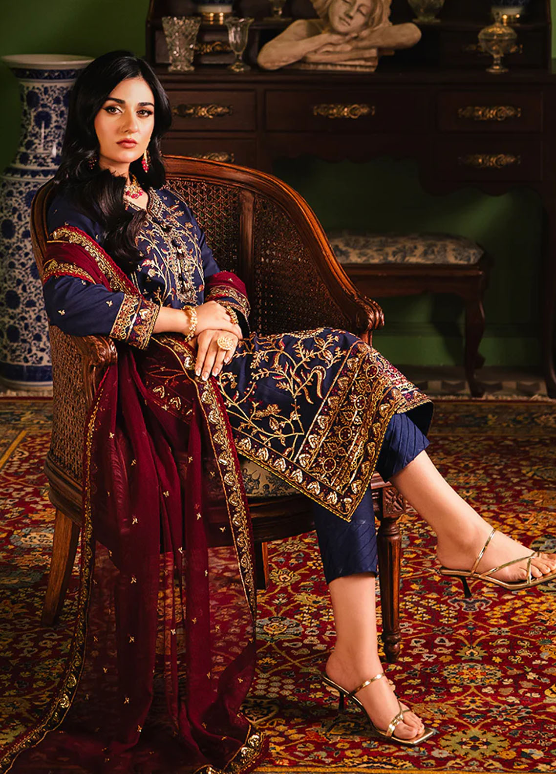 Afsanay Pret by Asim Jofa Embroidered Twisted Lawn 3 Piece Suit AJLP-02