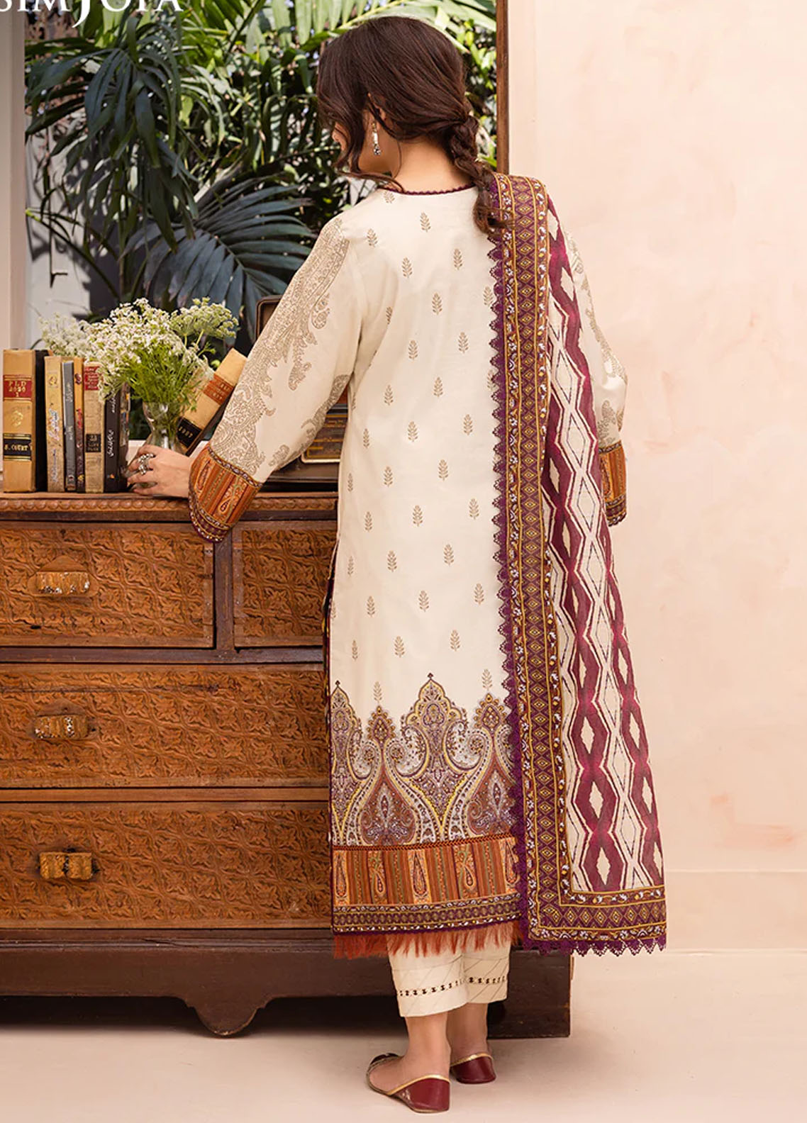 Asim Jofa Unstitched Prints Collection 2024 AJUB-11