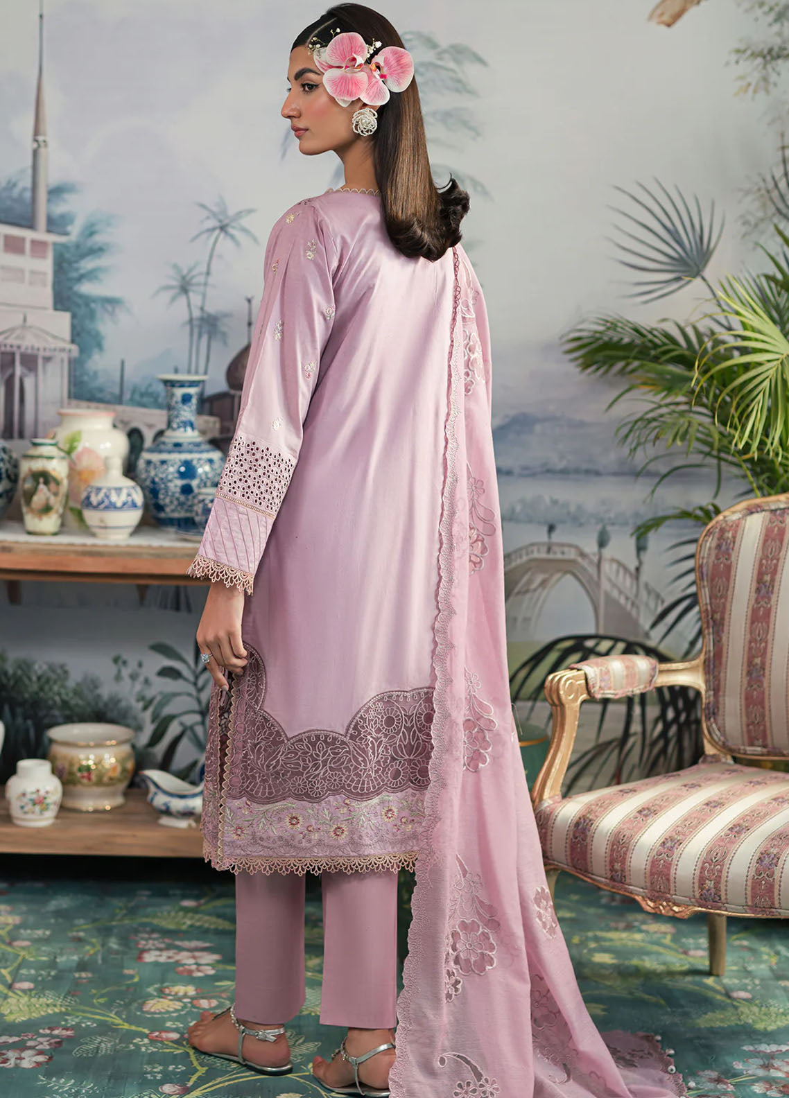 Ayra By Emaan Adeel Luxury Lawn Collection 2024 AR-03