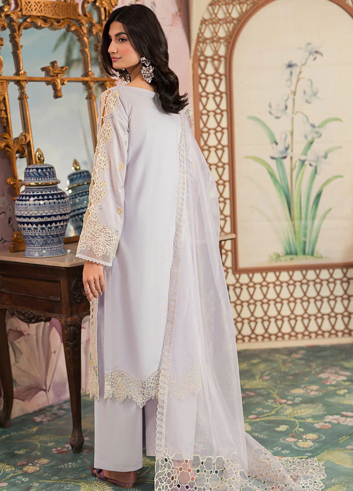 Ayra By Emaan Adeel Luxury Lawn Collection 2024 AR-10