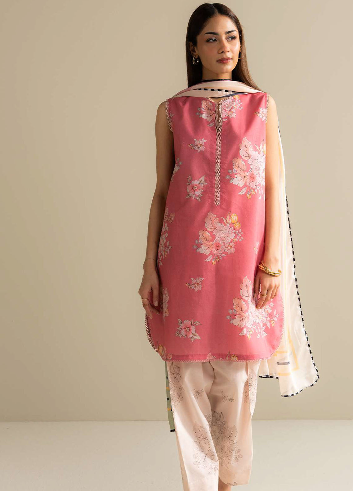 Coco Prints by Zara Shahjahan Printed Lawn Suits Unstitched 3 Piece CZS25PS D-01 A Ovela