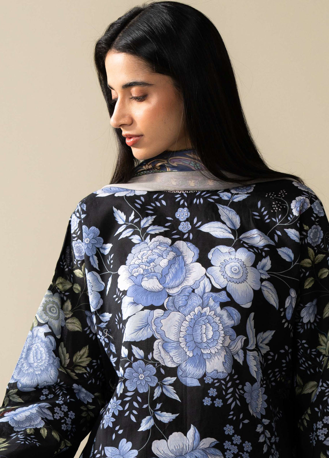 Coco Prints by Zara Shahjahan Printed Lawn Suits Unstitched 3 Piece CZS25PS D-10 B Emin