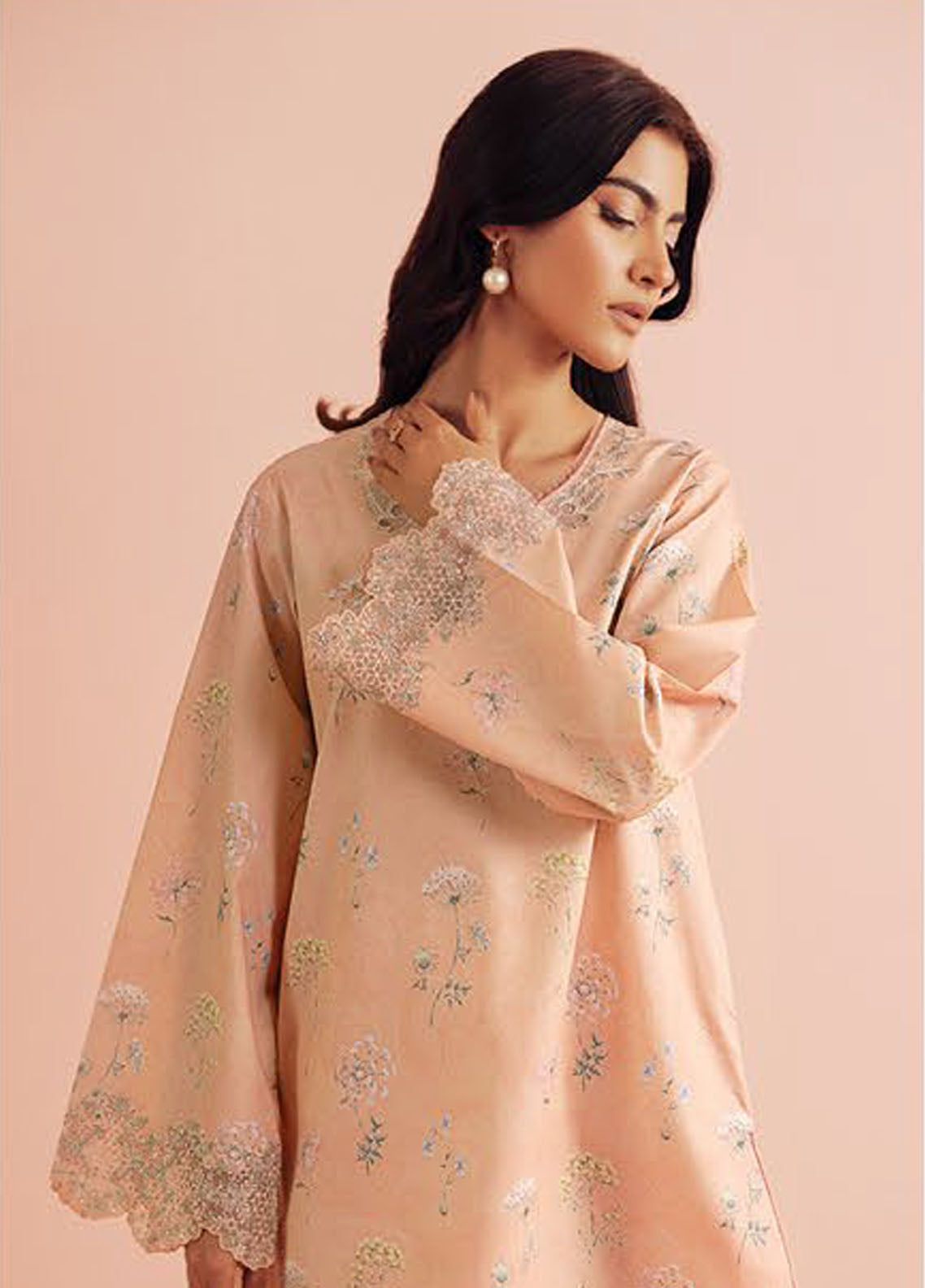 Daffodils by Seran Embroidered Lawn Suits Unstitched 2 Piece SN25DL D-08 Layana