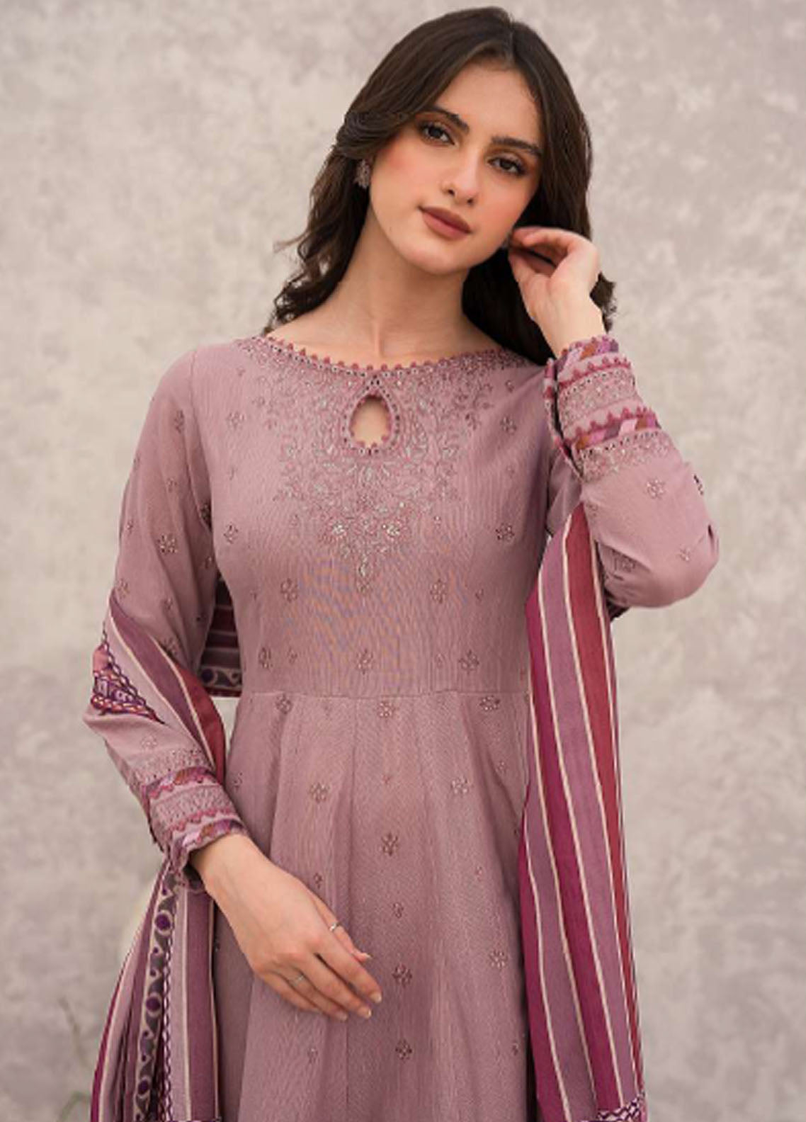 Dastak By Jazmin Unstitched Fall Winter Collection 2023 D-01 Nazaha