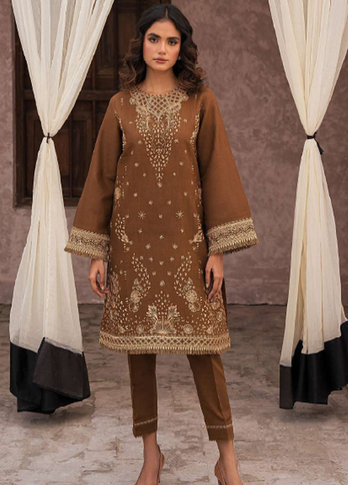Dastak By Jazmin Unstitched Fall Winter Collection 2023 D-03 Ruh