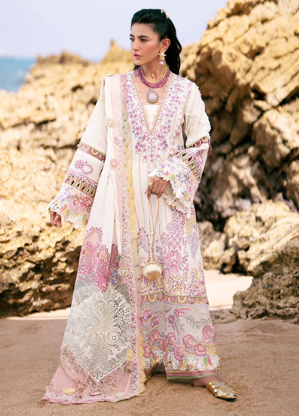 Dastan by AJR Couture Luxury Lawn Collection 2025 ALL-07 Muse