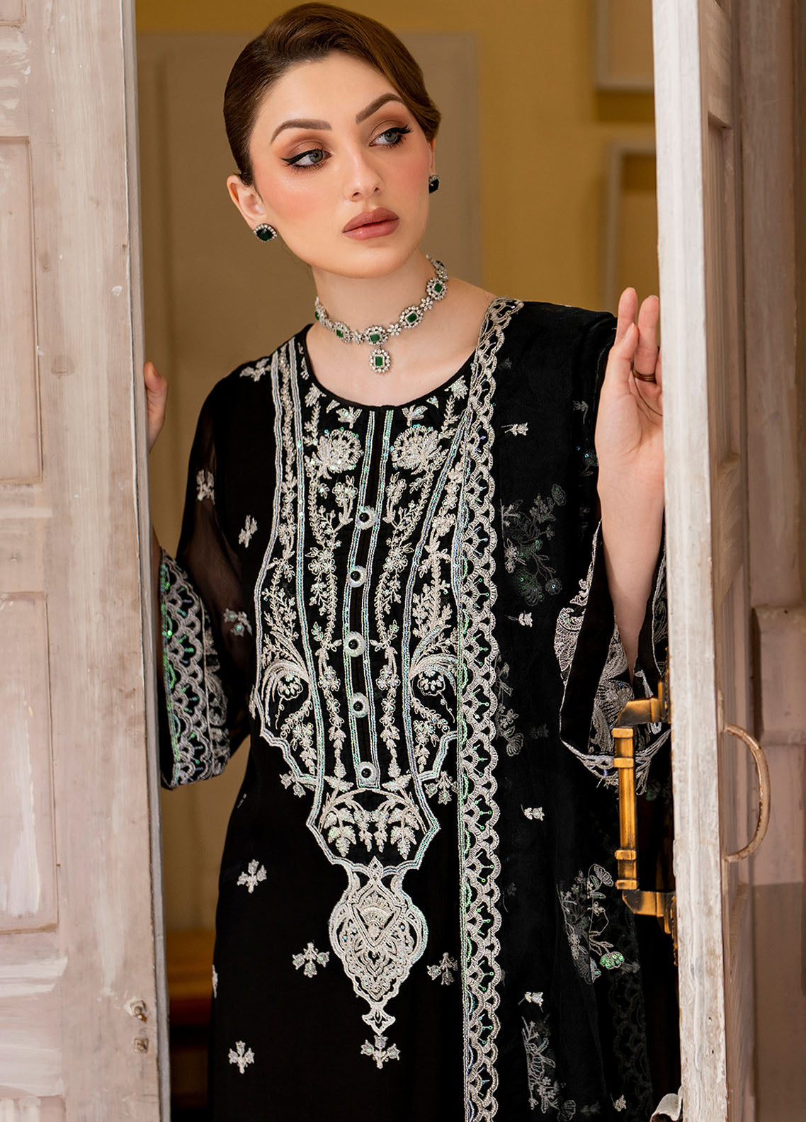 Declare Embroidered Chiffon Suits Unstitched 4 Piece DC24CL LFP-1113 Delia - Formals Collection