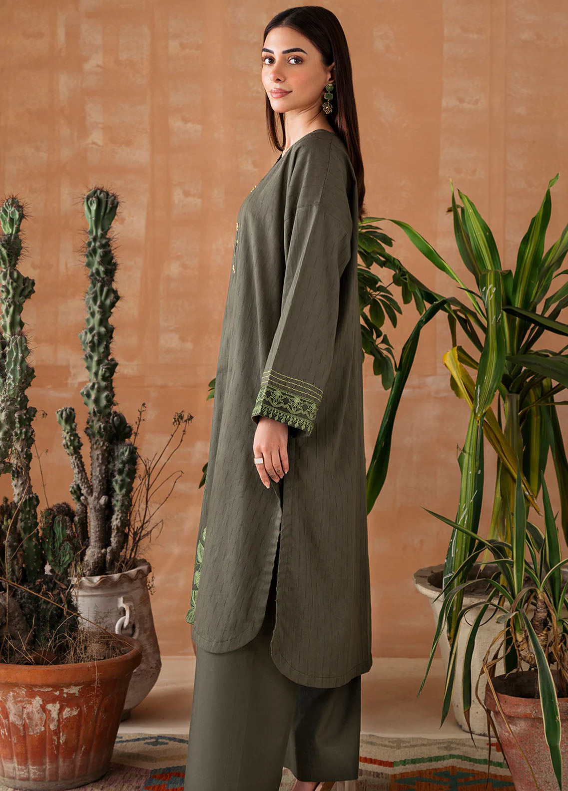 Declare Pret Embroidered 2 Piece Suit P1021-Green