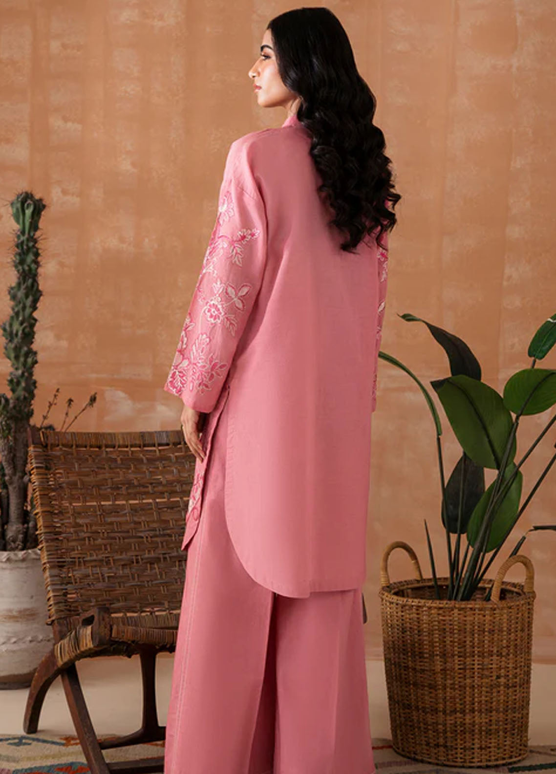 Declare Pret Embroidered Lawn 2 Piece Suit P1040