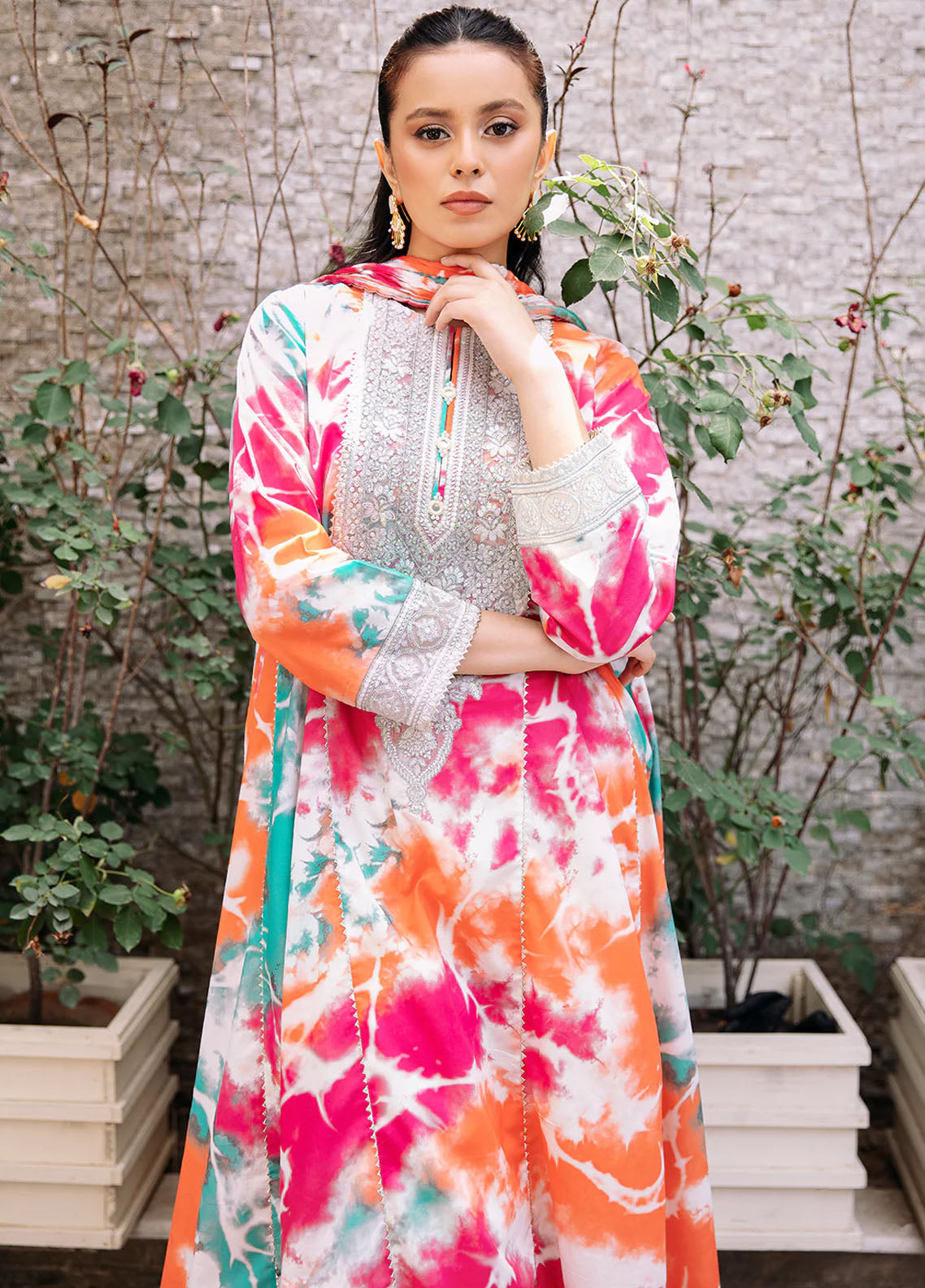 Declare Pret Embroidered Lawn 2 Piece Suit P1092