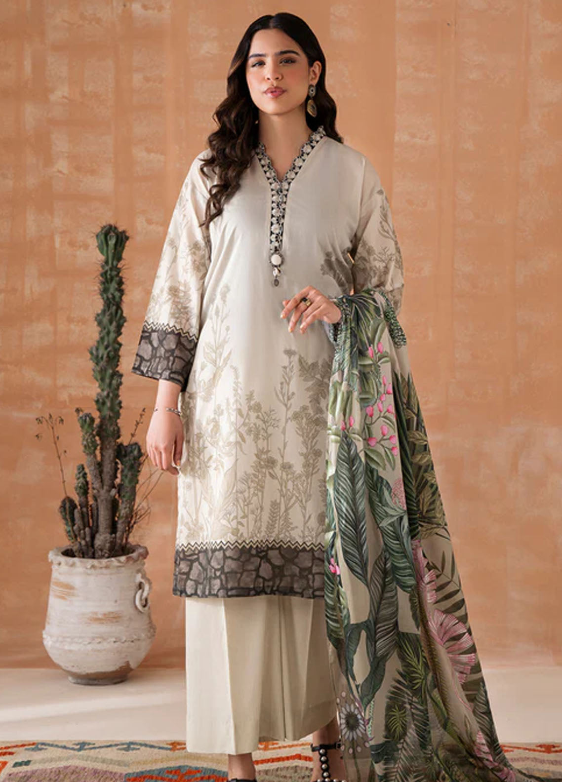 Declare Pret Embroidered Lawn 3 Piece Suit P1115