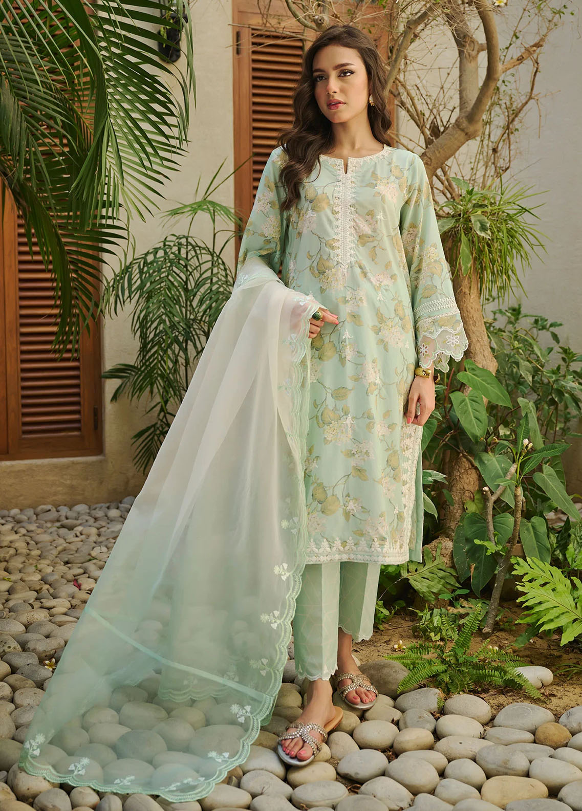 Dhanak Pret Embroidered Lawn 2 Piece Suit DC-2179 GREEN