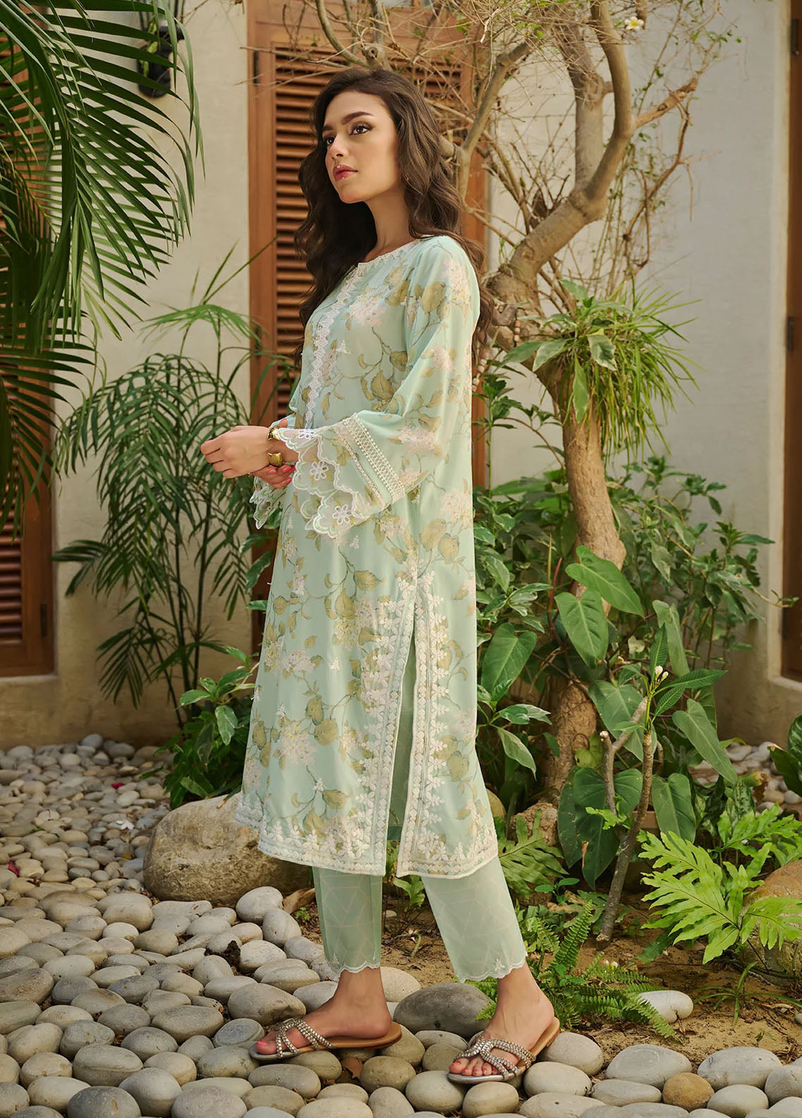 Dhanak Pret Embroidered Lawn 2 Piece Suit DC-2179 GREEN