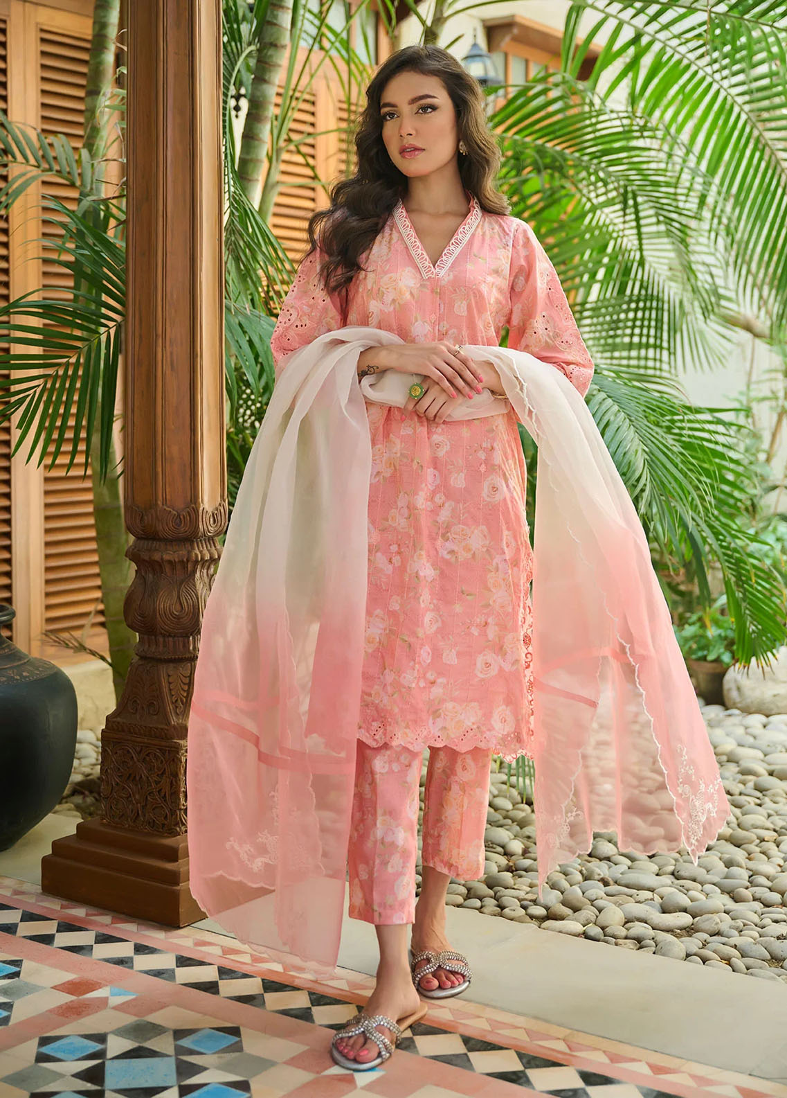 Dhanak Pret Embroidered Lawn 2 Piece Suit DC-2225 PINK