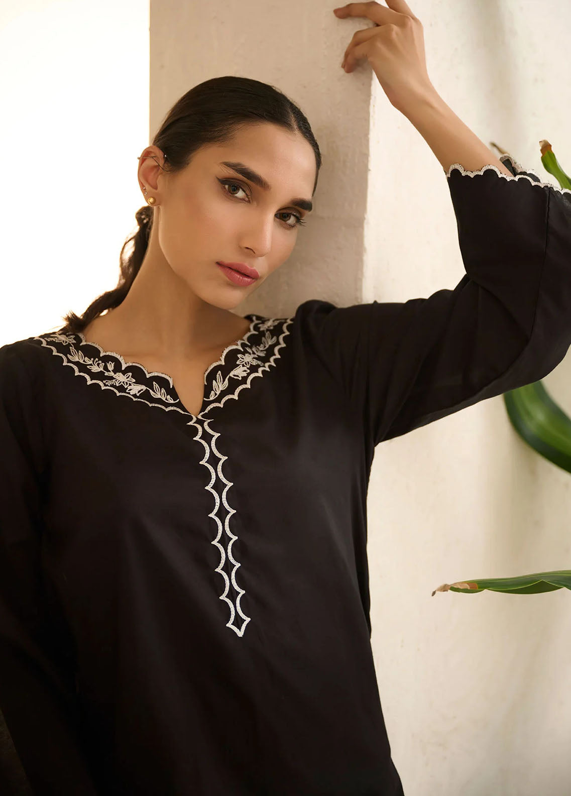 Dhanak Pret Embroidered Lawn Kurti DHK23BW DC-0506 BLACK