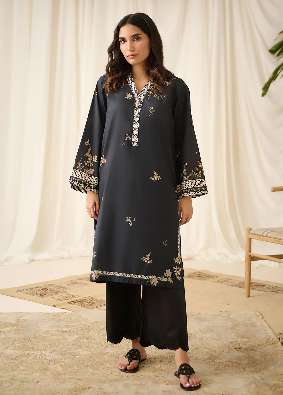 Dhanak Pret Embroidered Lawn Kurti DHK23BW DC-0513 BLACK