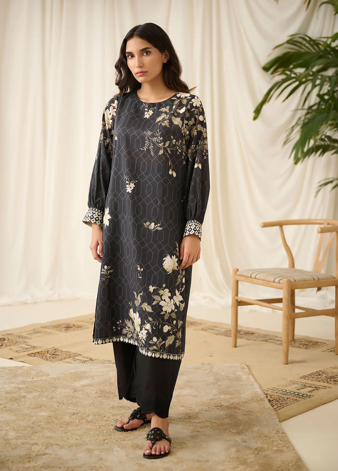 Dhanak Pret Embroidered Lawn Kurti DHK23BW DC-0514 BLACK