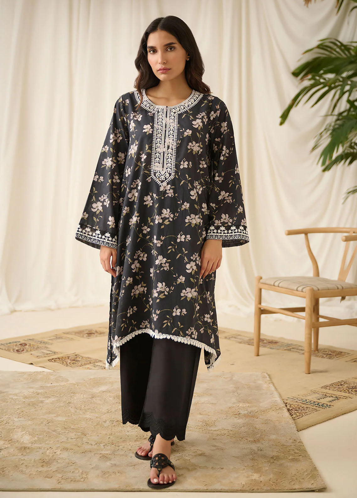 Dhanak Pret Embroidered Lawn Kurti DHK23BW DC-0516 BLACK