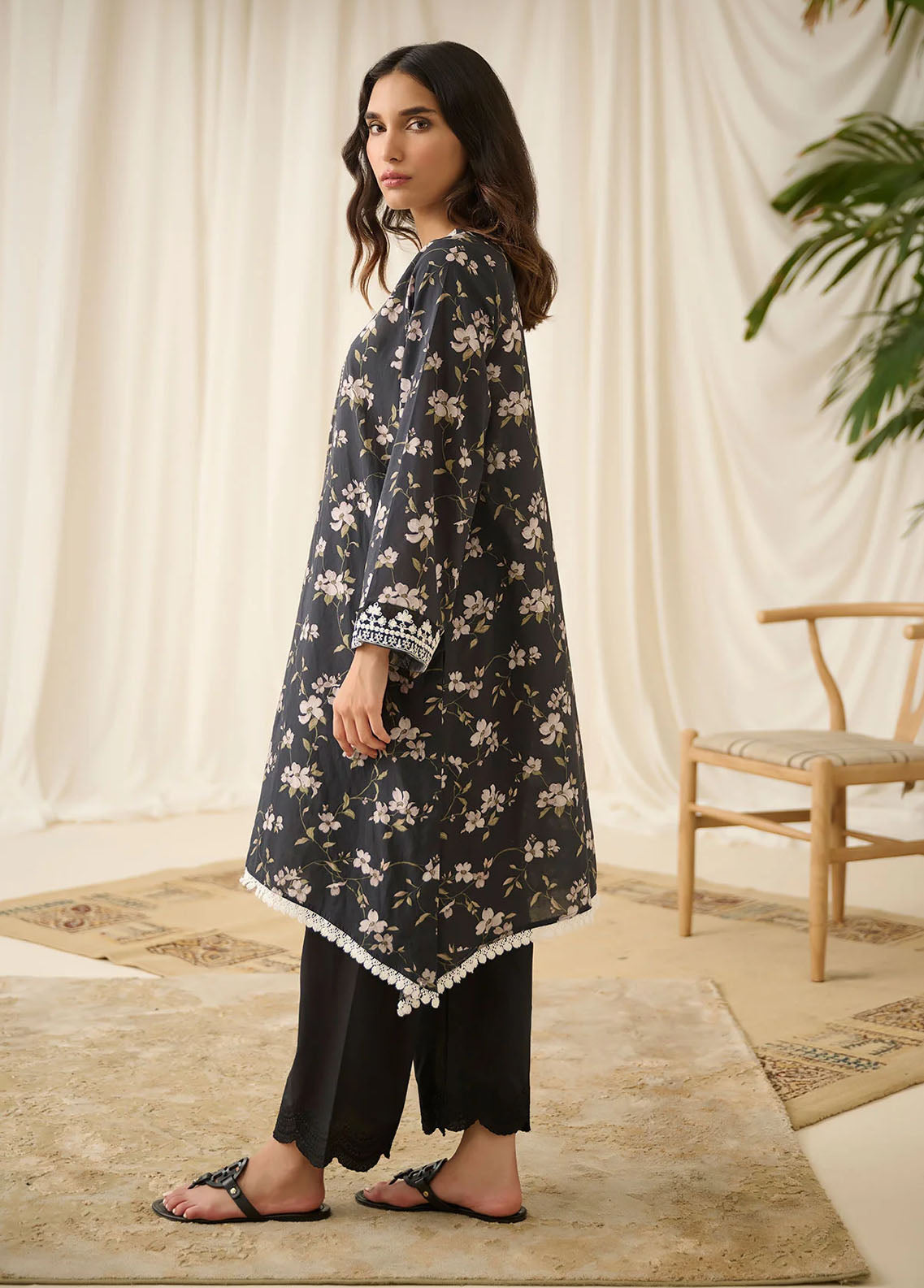 Dhanak Pret Embroidered Lawn Kurti DHK23BW DC-0516 BLACK