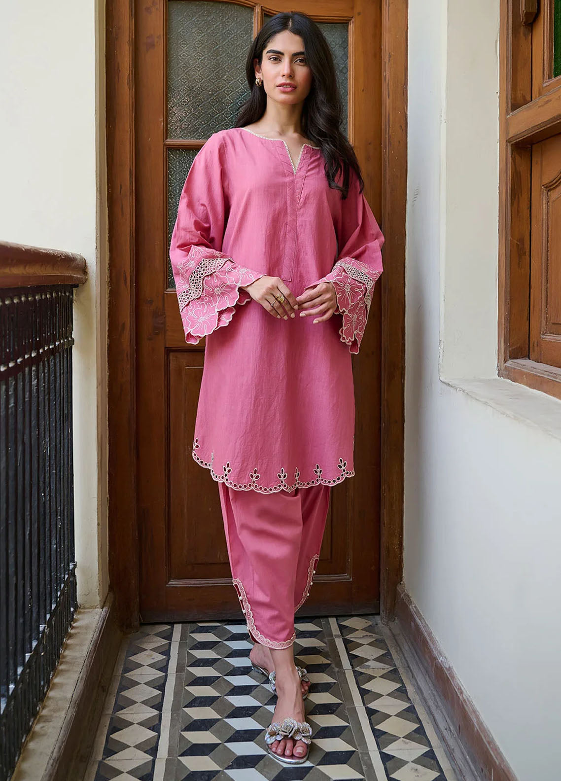 Dhanak Pret Embroidered Lawn 2 Piece Suit SS24DC-2321 Pink