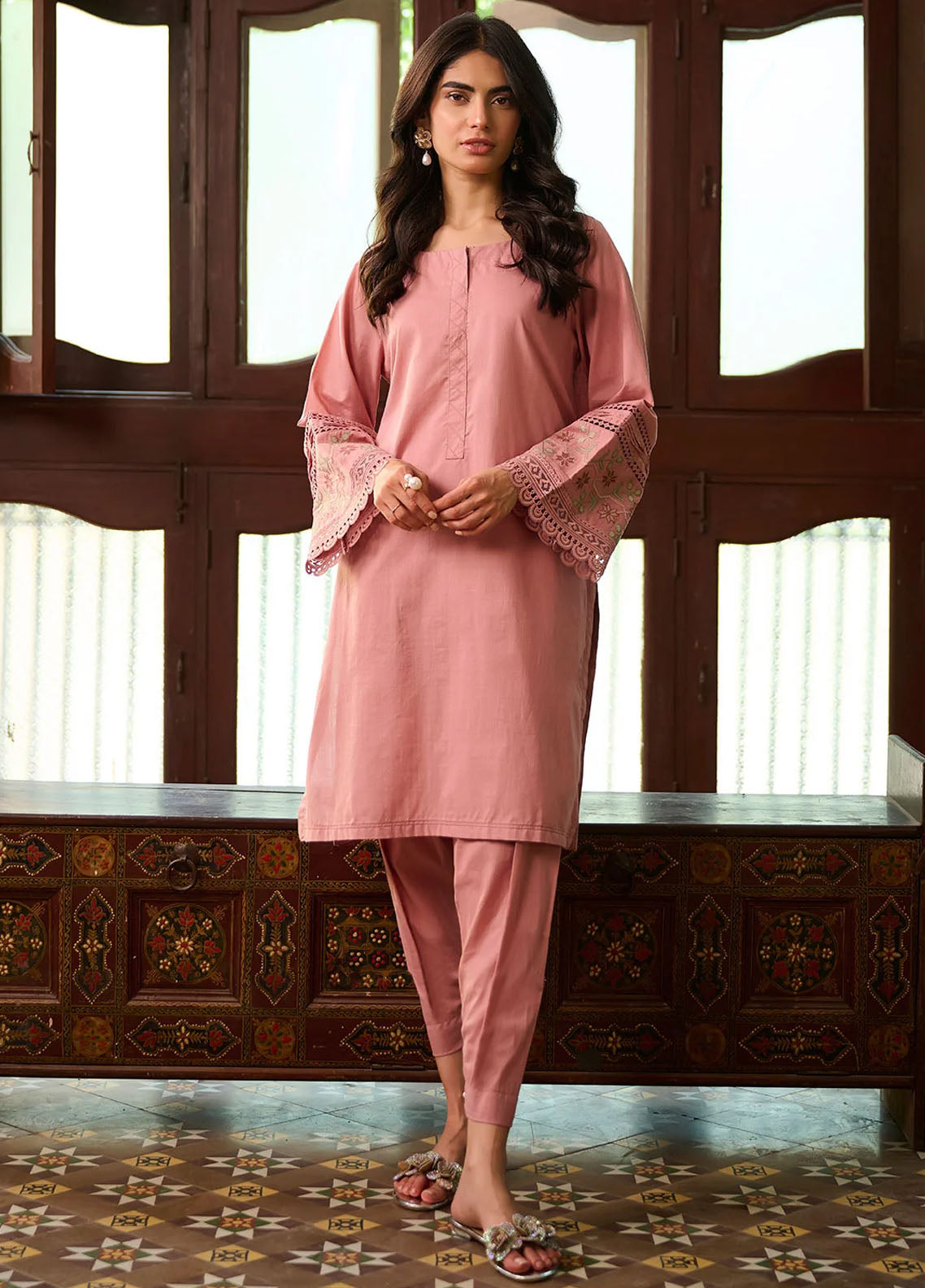 Dhanak Pret Embroidered Lawn 2 Piece Suit SS24DC-2326 Pink