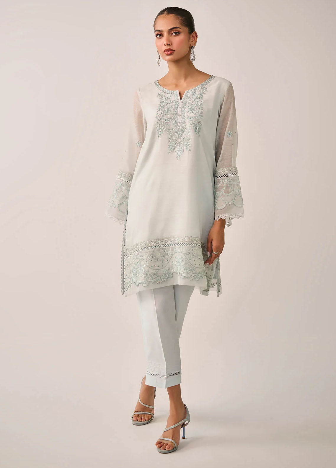 Dhanak Pret Embroidered Munar 2 Piece Suit SS24DA-2481